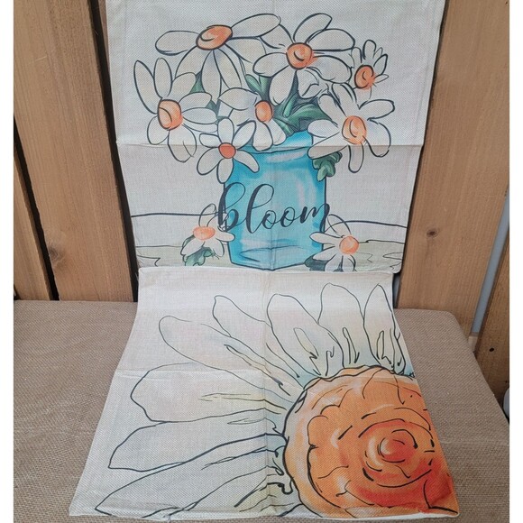 Pair of Canvas Pillow Covers Spring Beige Flowers Vase Blue 18x18" New - Picture 1 of 4